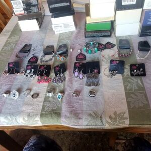 Paparazzi Lot Of 24 - 8 Rings - 8 Bracelets - 8 Earrings Nwt Listing 20